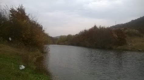 Слике са путовања: новембар 2014, језеро изнад Прокупља